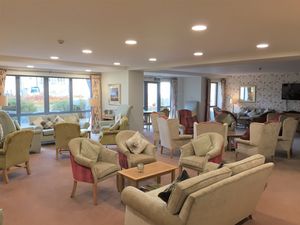 Communal Lounge- click for photo gallery